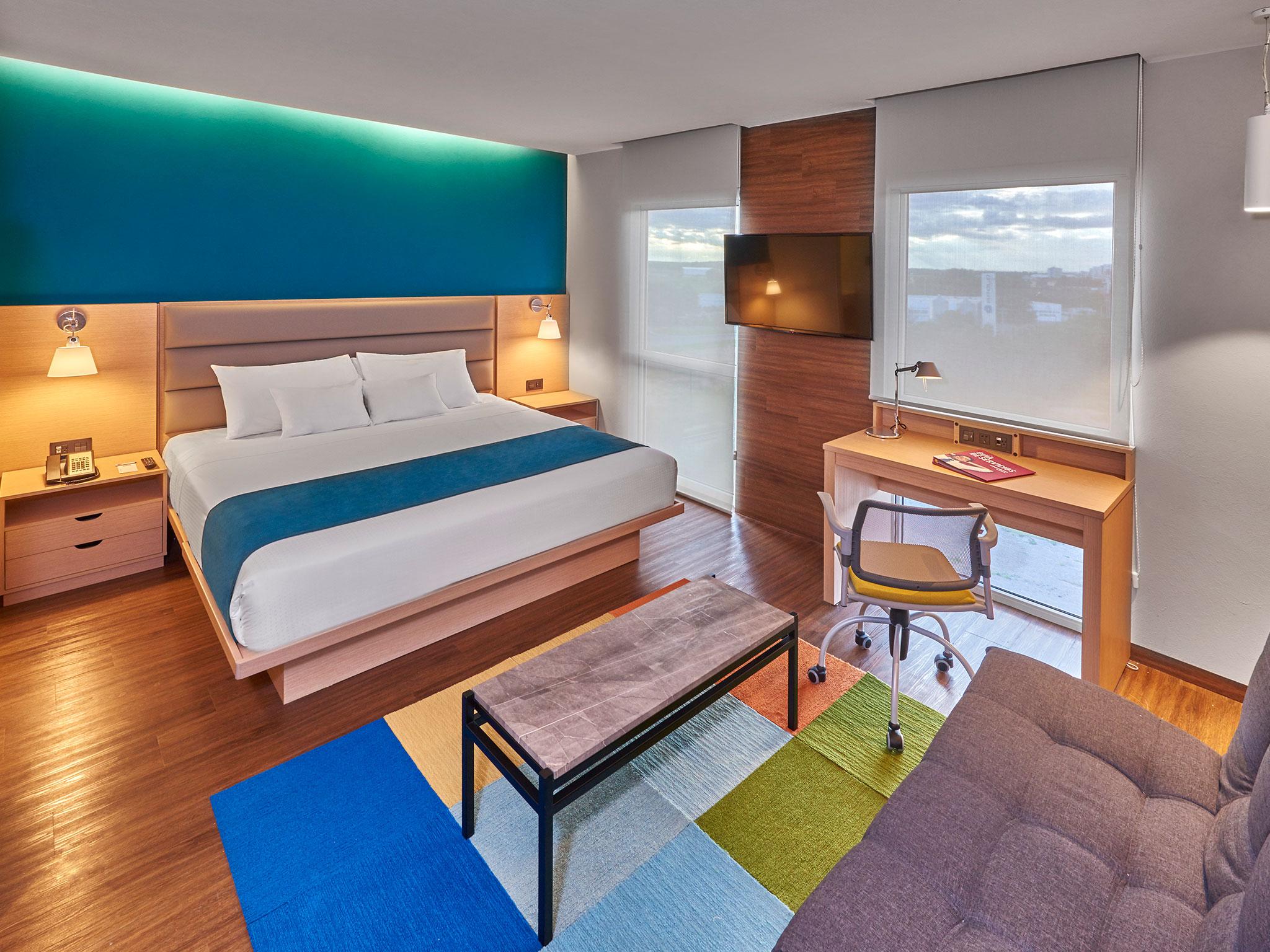City Express By Marriott Silao Aeropuerto Exterior photo