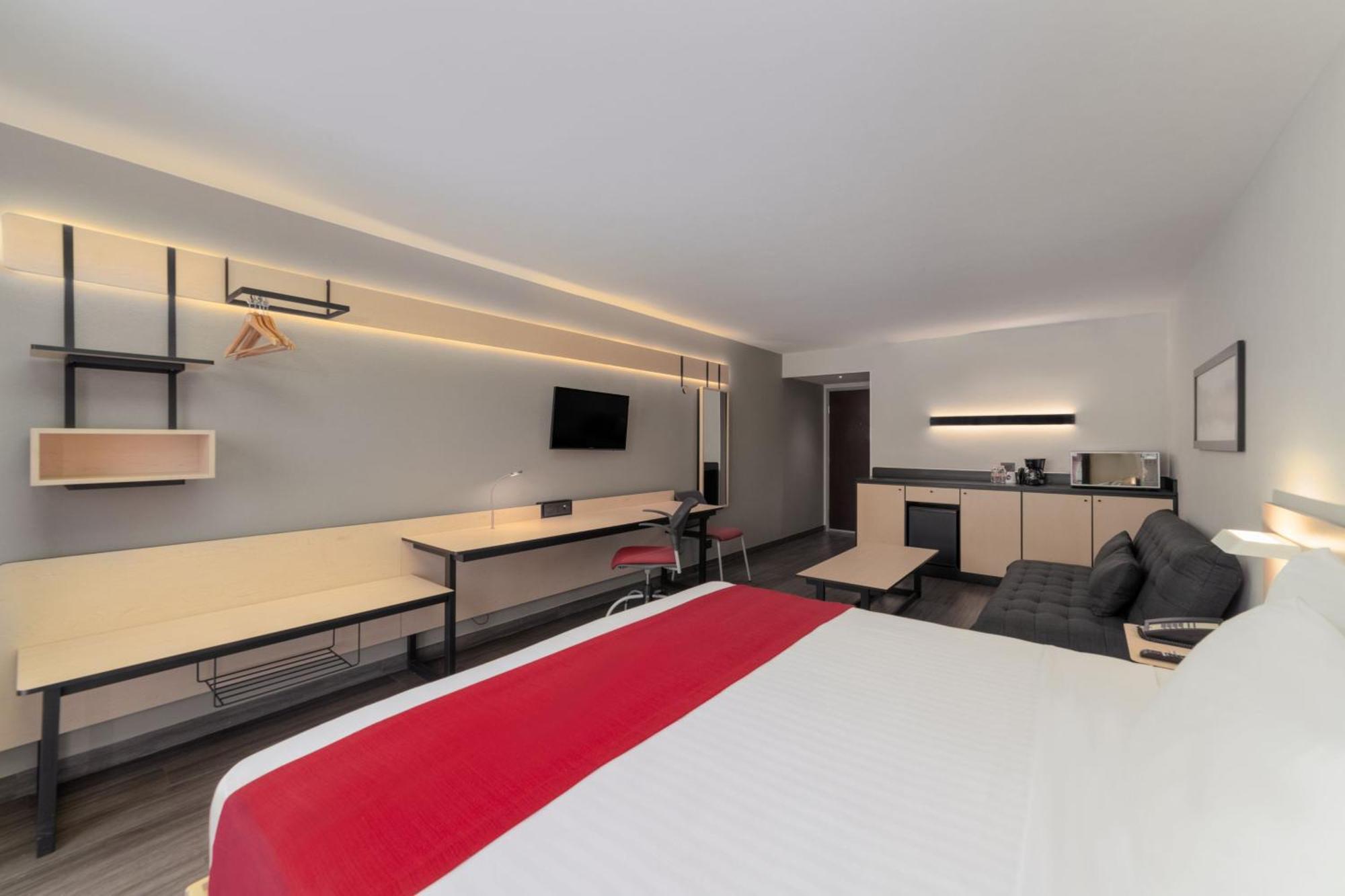 City Express By Marriott Silao Aeropuerto Exterior photo
