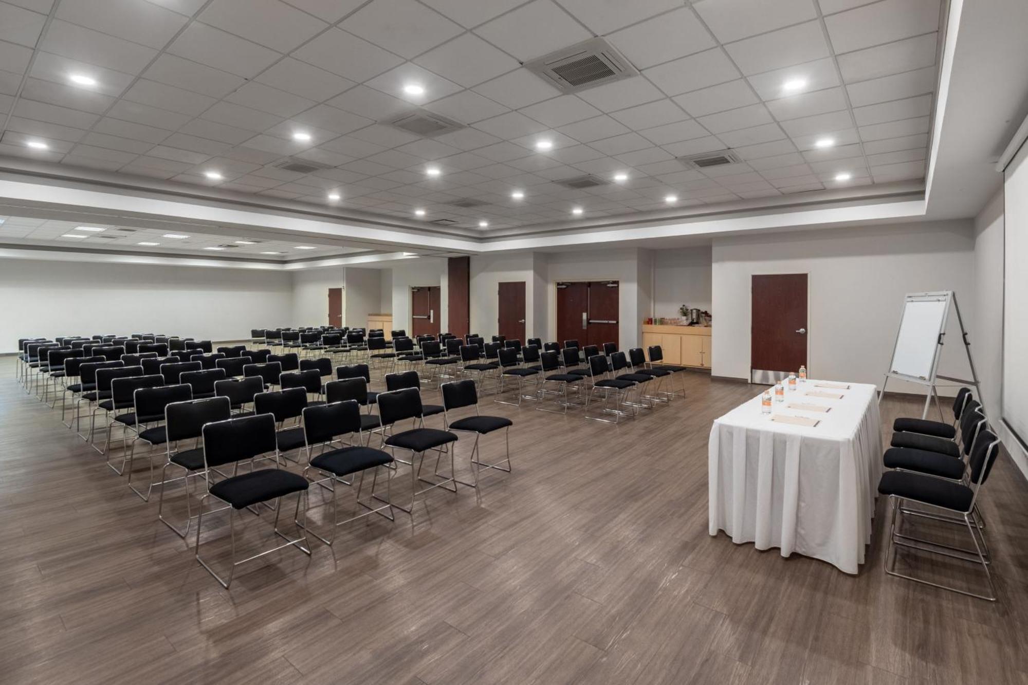 City Express By Marriott Silao Aeropuerto Exterior photo